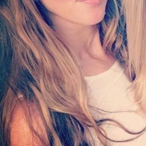 Meet your Posher, Caitlin